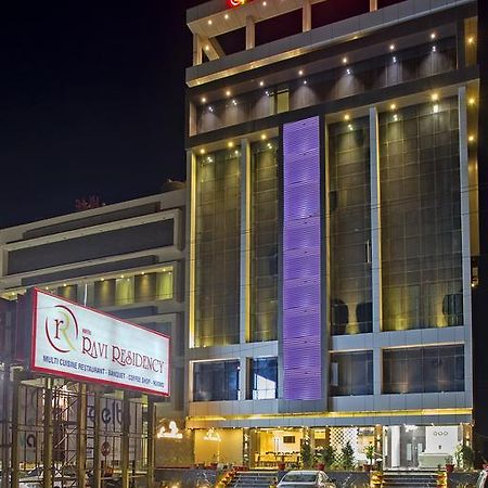 Ravi Residency Hotell Morbi Exteriör bild