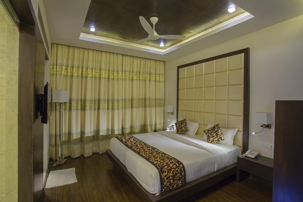 Ravi Residency Hotell Morbi Rum bild