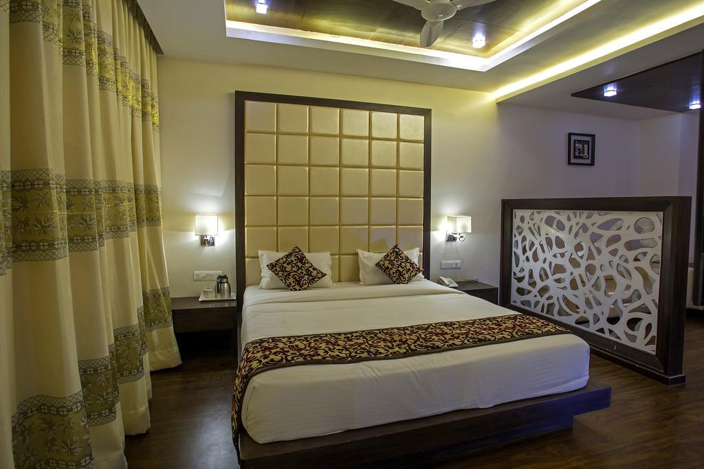 Ravi Residency Hotell Morbi Rum bild