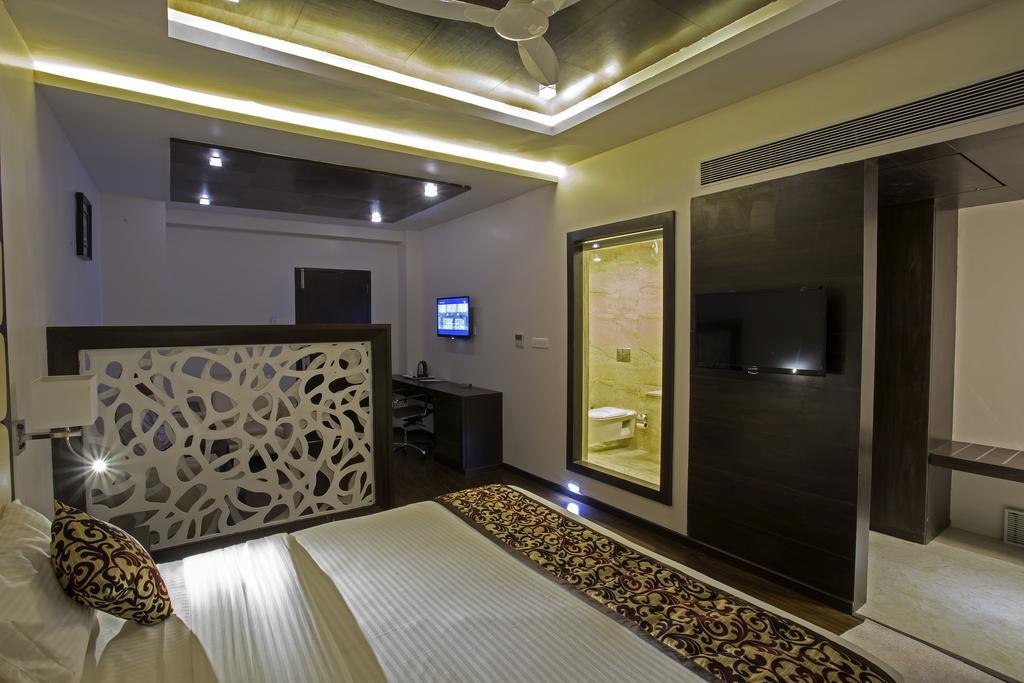Ravi Residency Hotell Morbi Rum bild