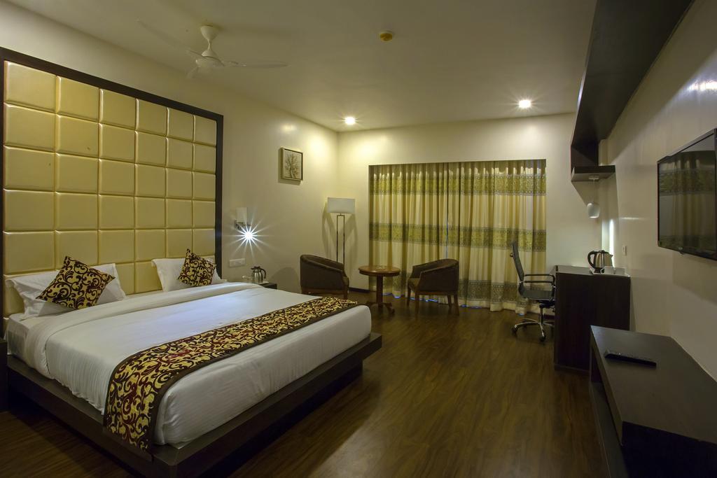 Ravi Residency Hotell Morbi Rum bild