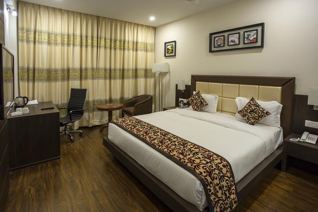 Ravi Residency Hotell Morbi Rum bild